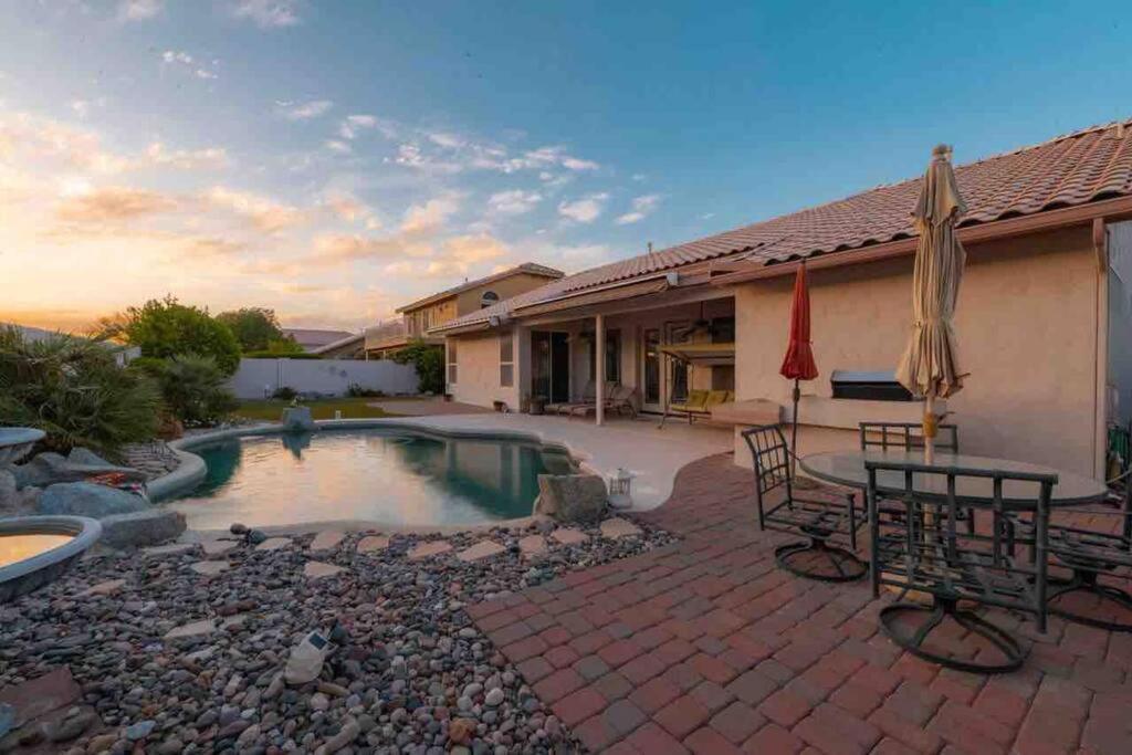 Casa de férias Mountain View Hide Away With Heated Pool